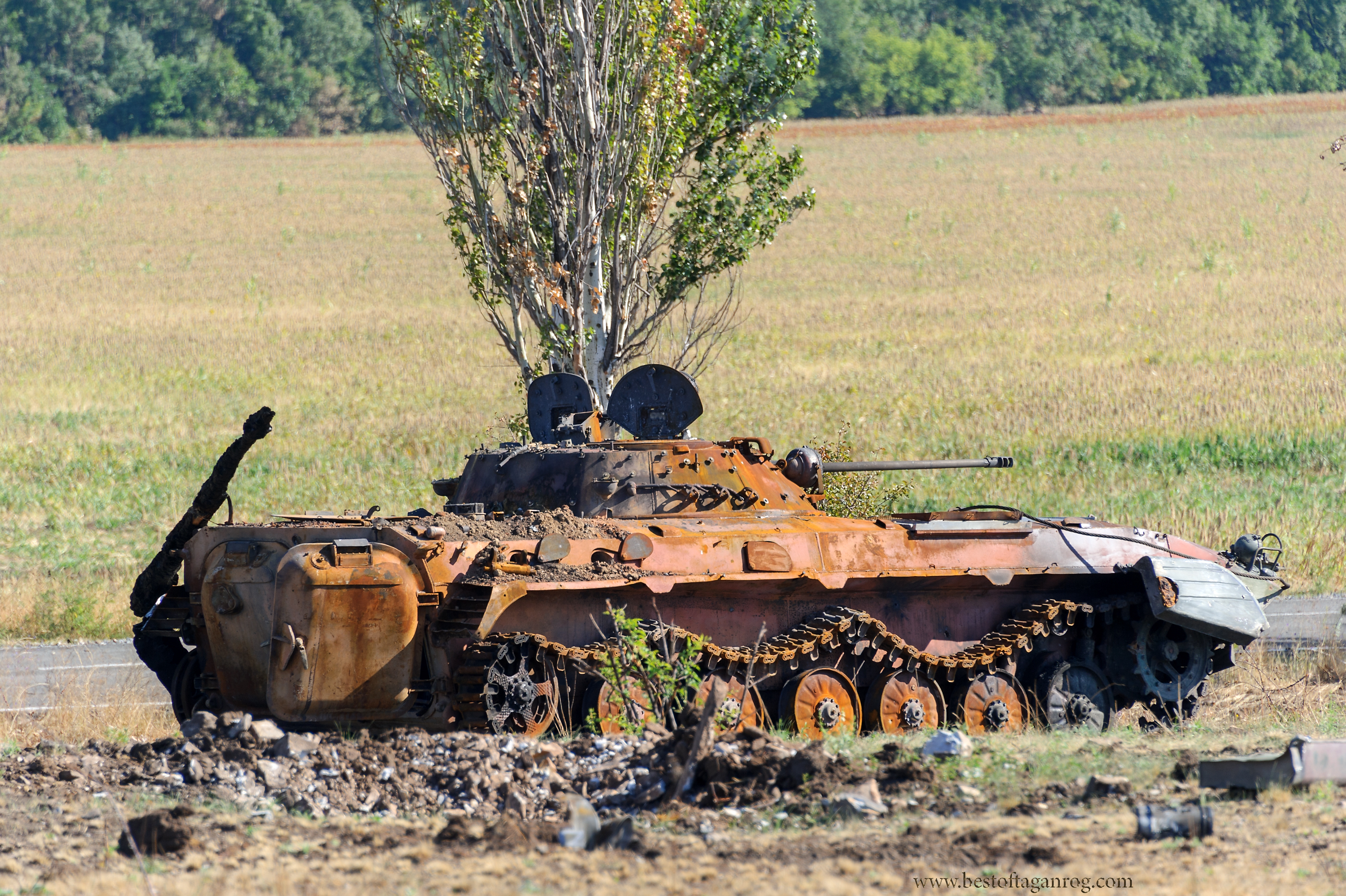 Подбили бмп. БМП-2 Саур-могила.