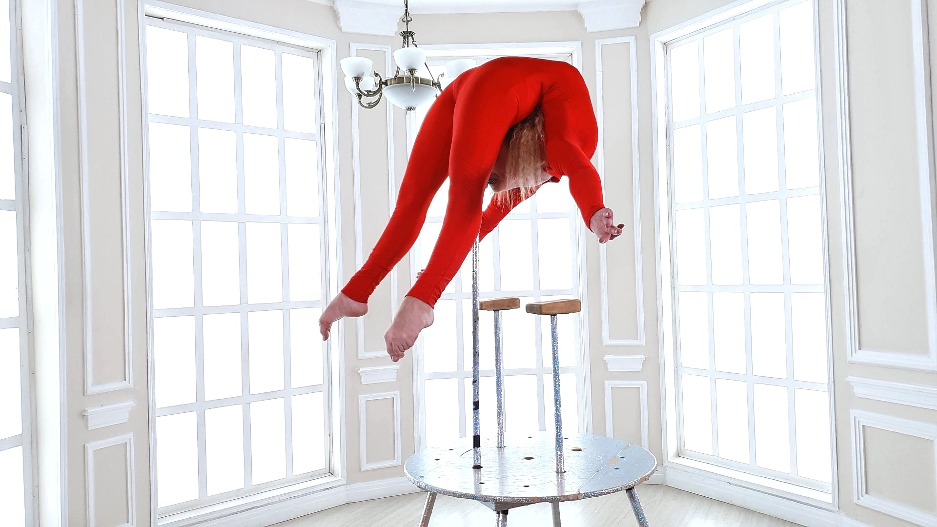 margarita-extreme-contortion-flexshow-boosty