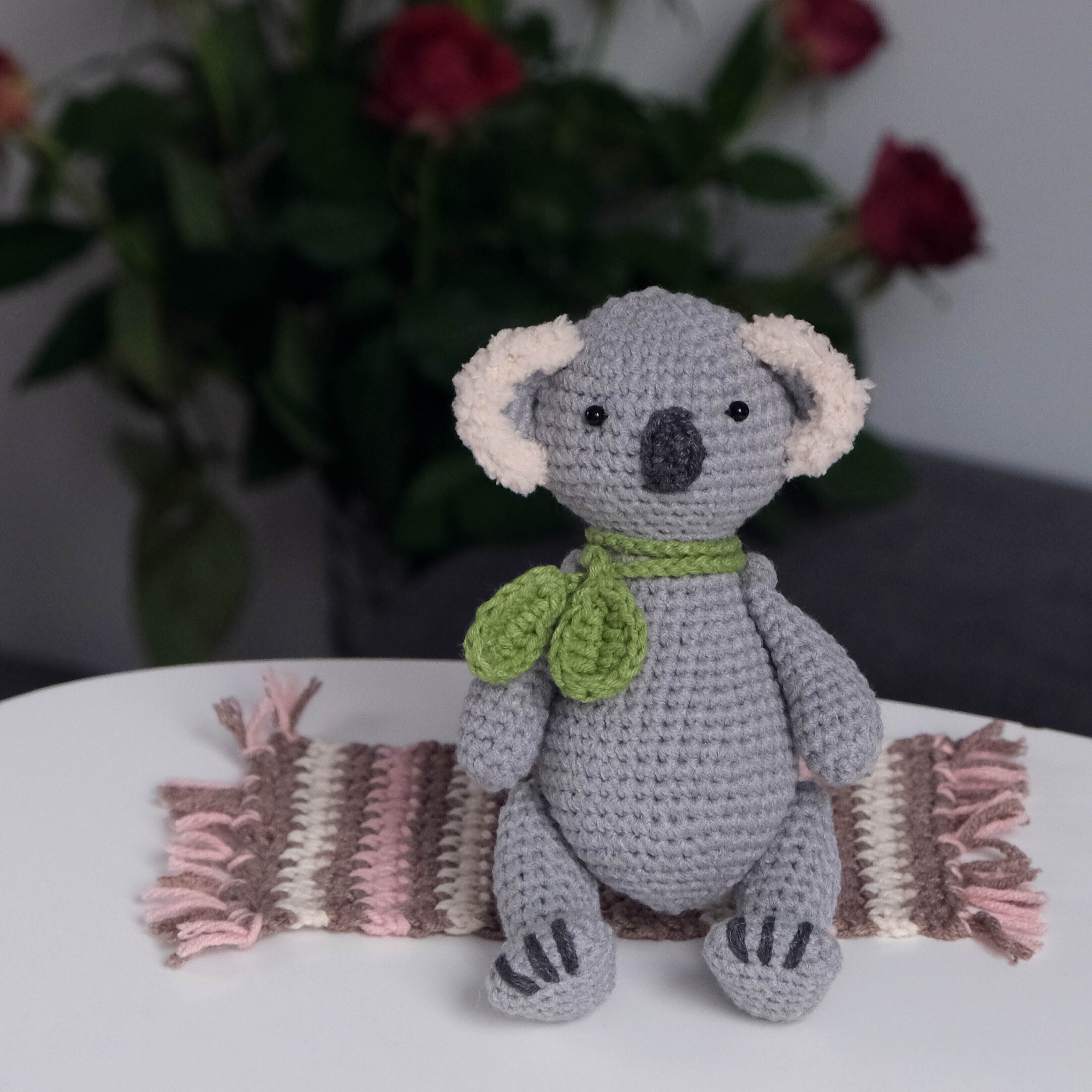 Коала из резинок