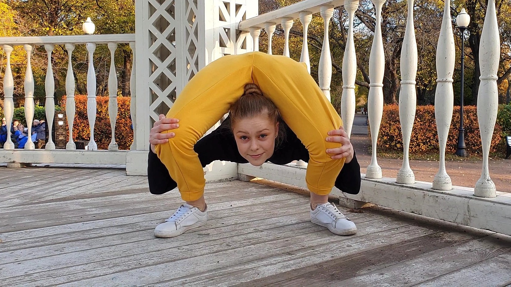 Outdoor Contortion. - Flexshow | Boosty