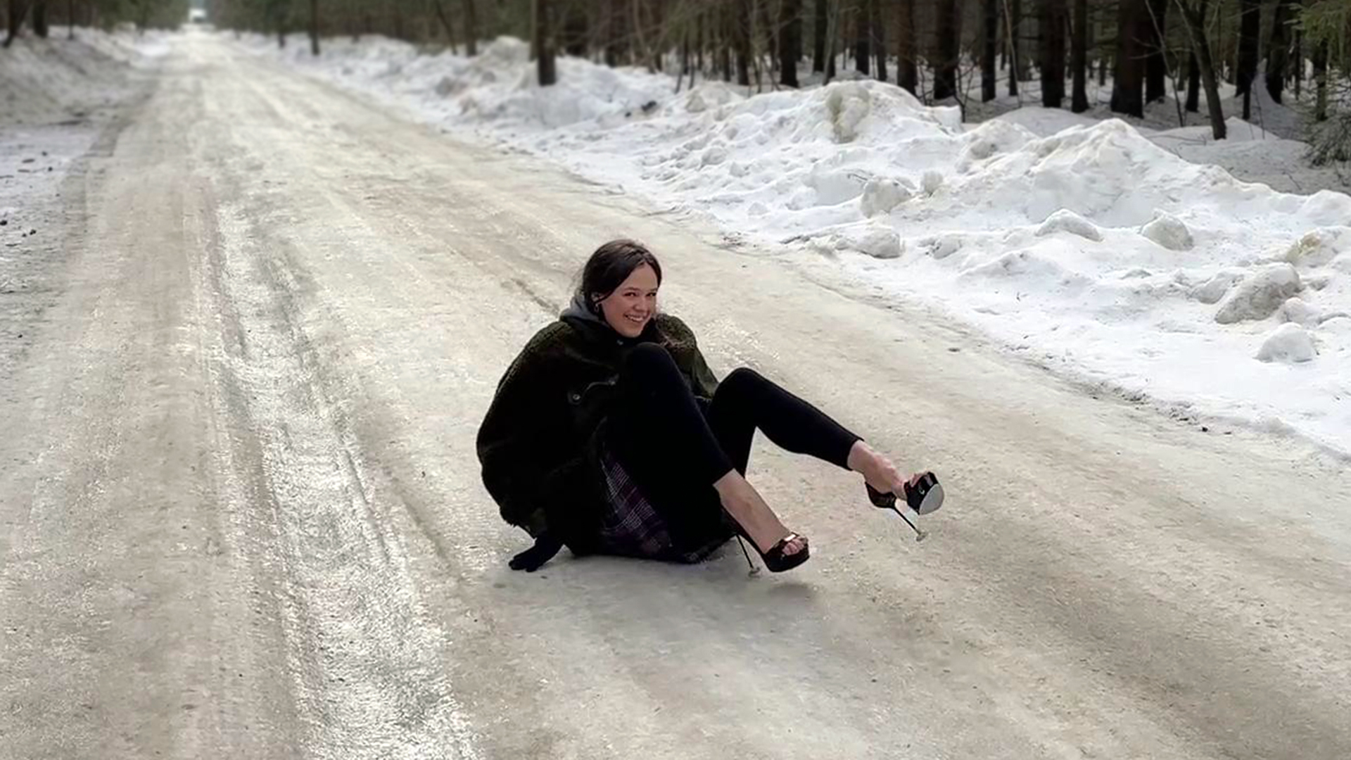 Alena BAREFOOT comparing eight pairs of high heels on very slippery wet ...