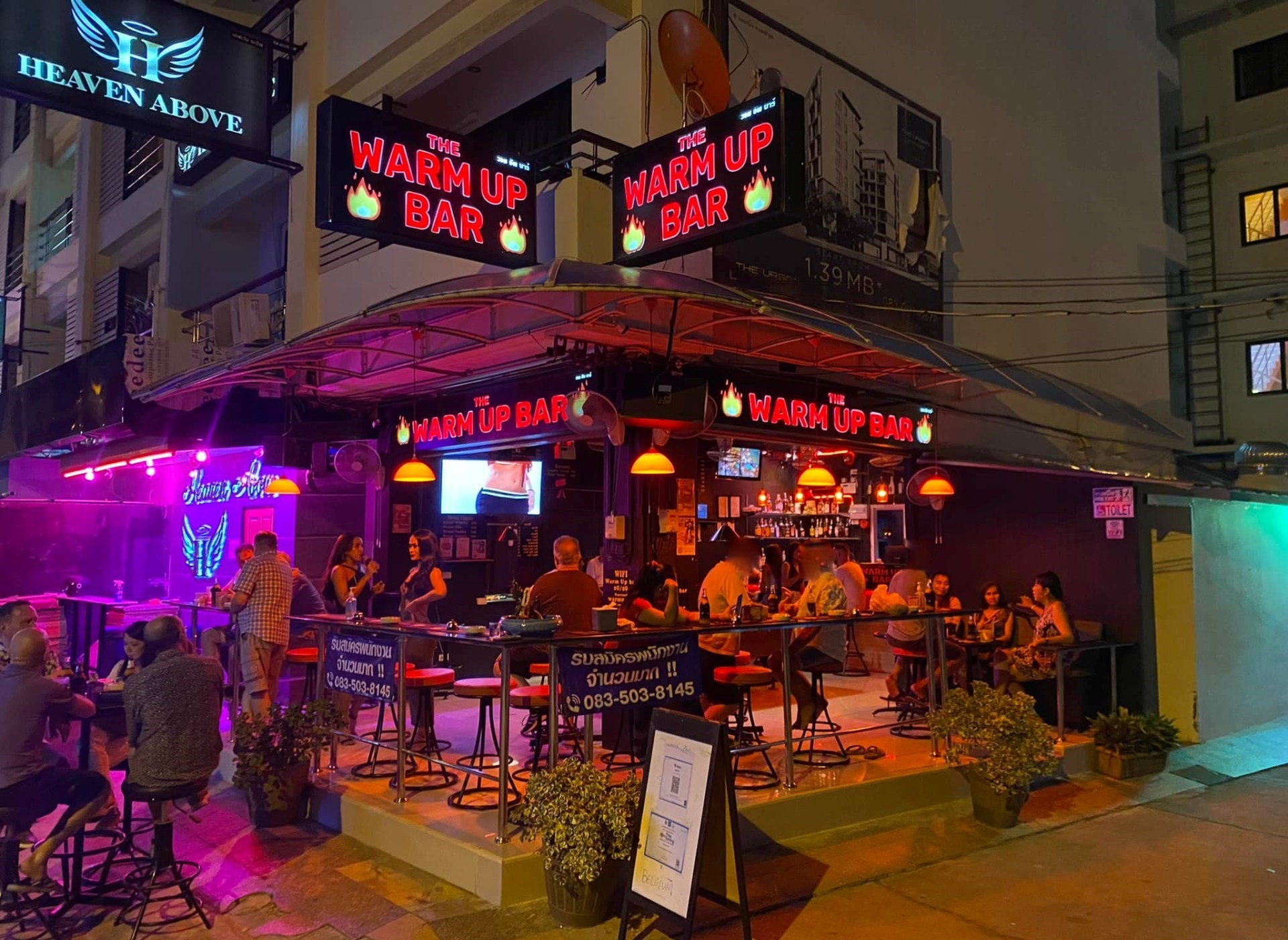 Рестораны с видом паттайя. Pattaya Bar. Cherry Bar Pattaya. Pattaya Bar girls. Soi Boomerang Pattya улица карта.