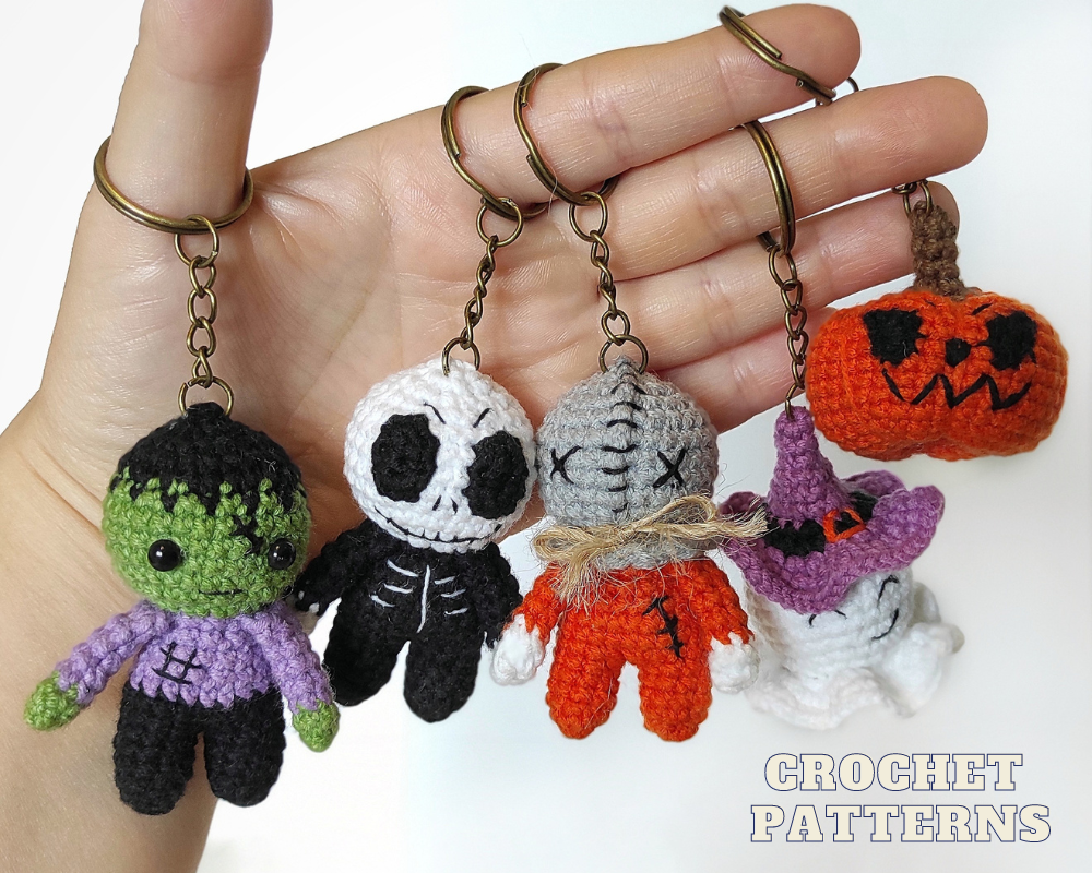 Halloween keyring crochet pattern in English (PDF) Shopmagictoys Boosty