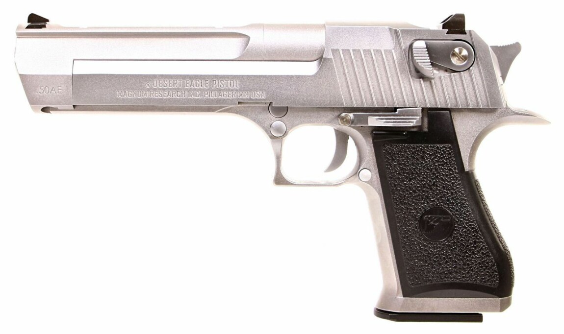 Пистолет Desert Eagle (dgl) в CS 1.6 и реальной жизни