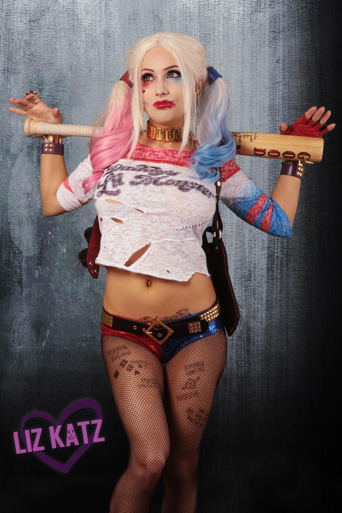 Liz Katz Nude Harley Quinn Cosplay Onlyfans Set.