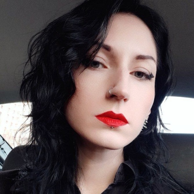 Julia Moonburn