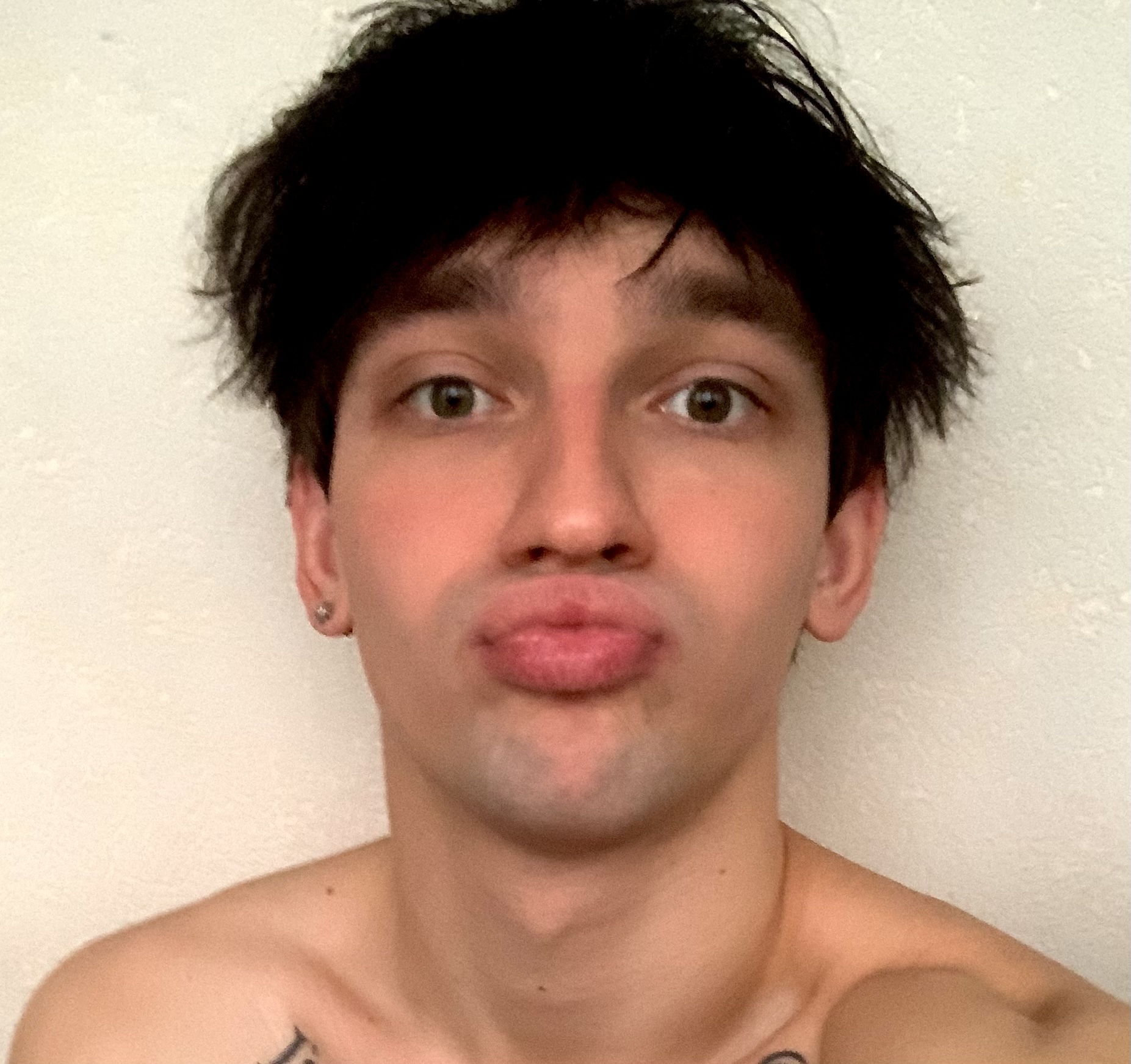 Ted - exclusive content on Boosty