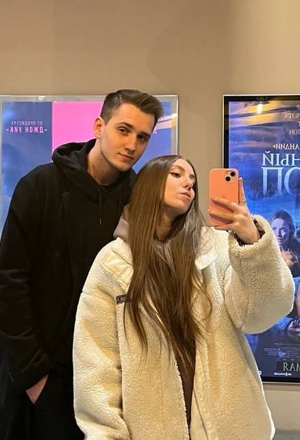 Vikki_and_Vance