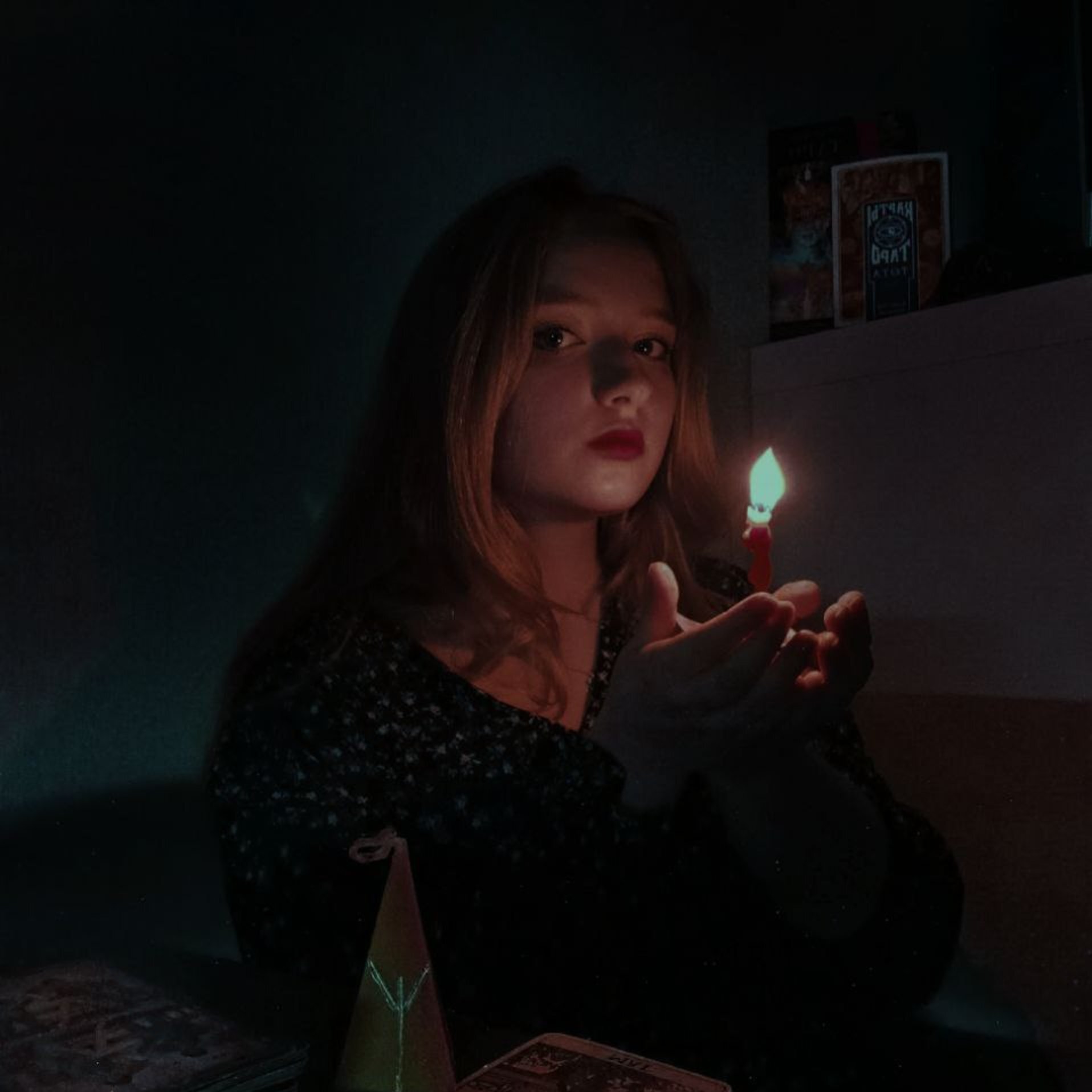 рина резонаре |  апотропей